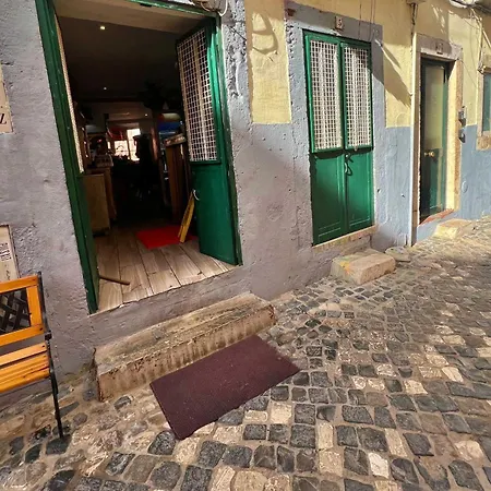 Rum i privatbostad Mouraria Sulemange Baixa